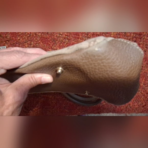 Dooney & Bourke Shoulder Tote Bag - Picture 6 of 16